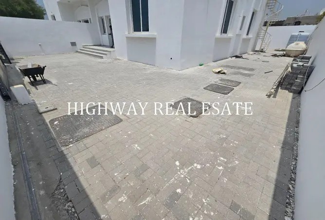 145962939 - Property Image 2