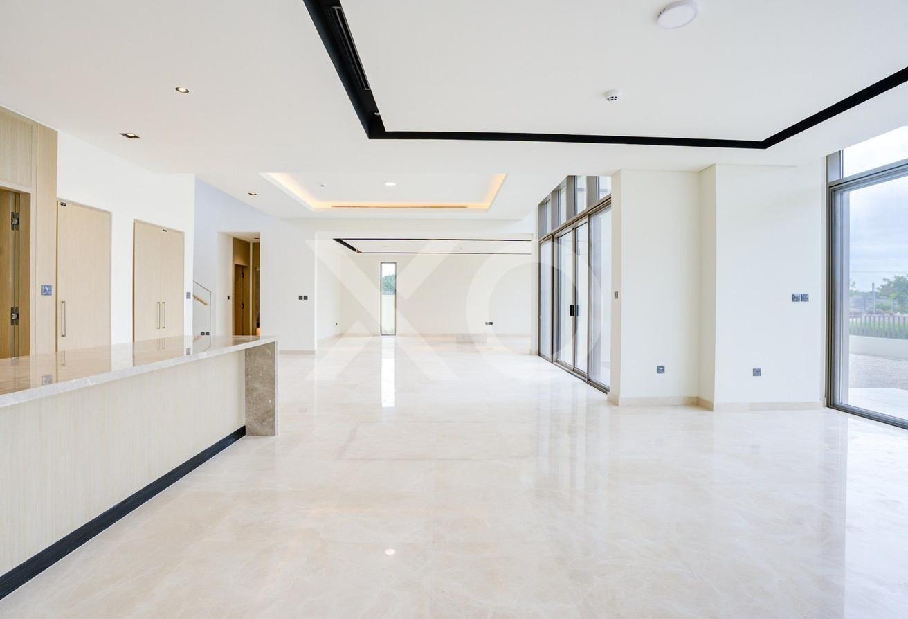 New 5BR Villa Near Schools photo 8