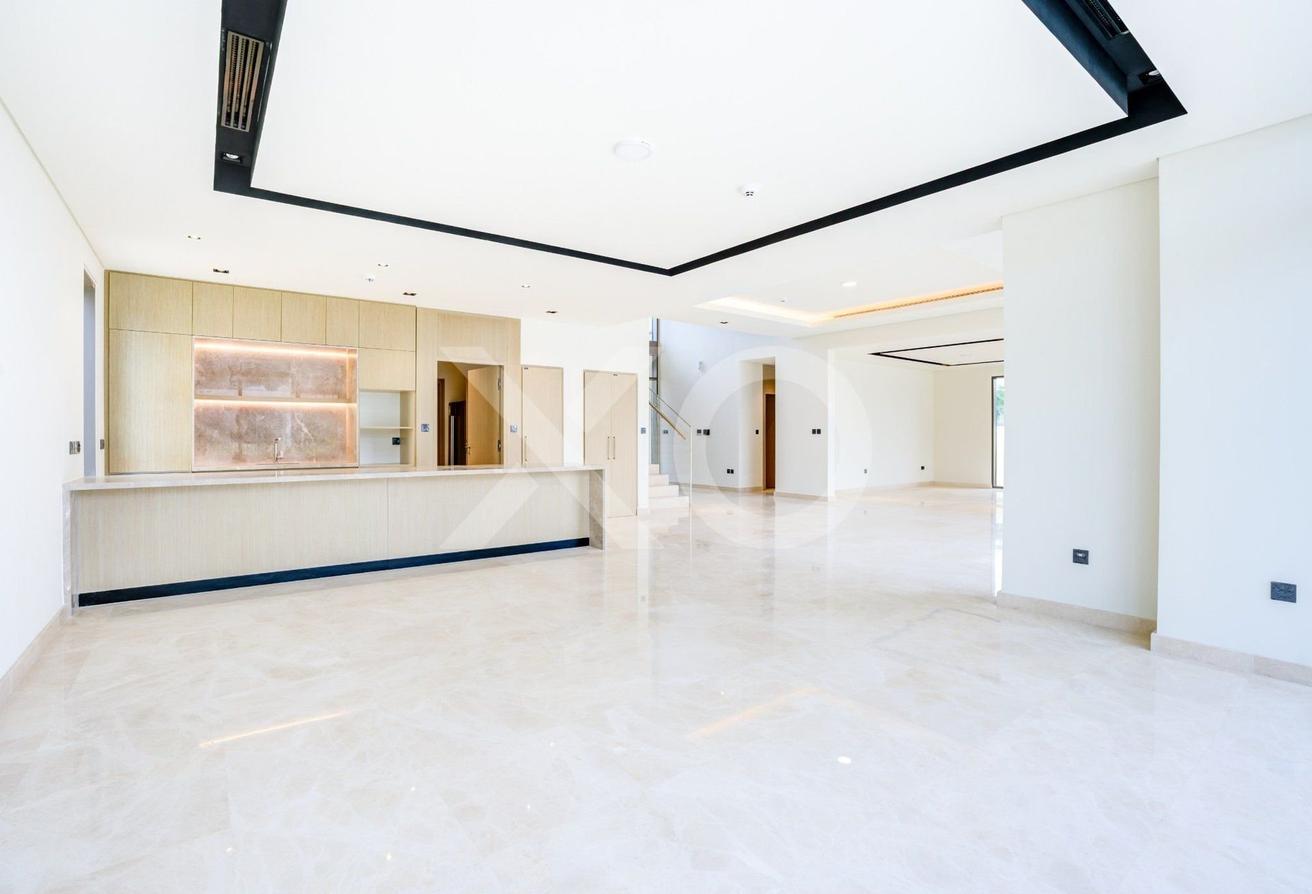 New 5BR Villa Near Schools photo 3