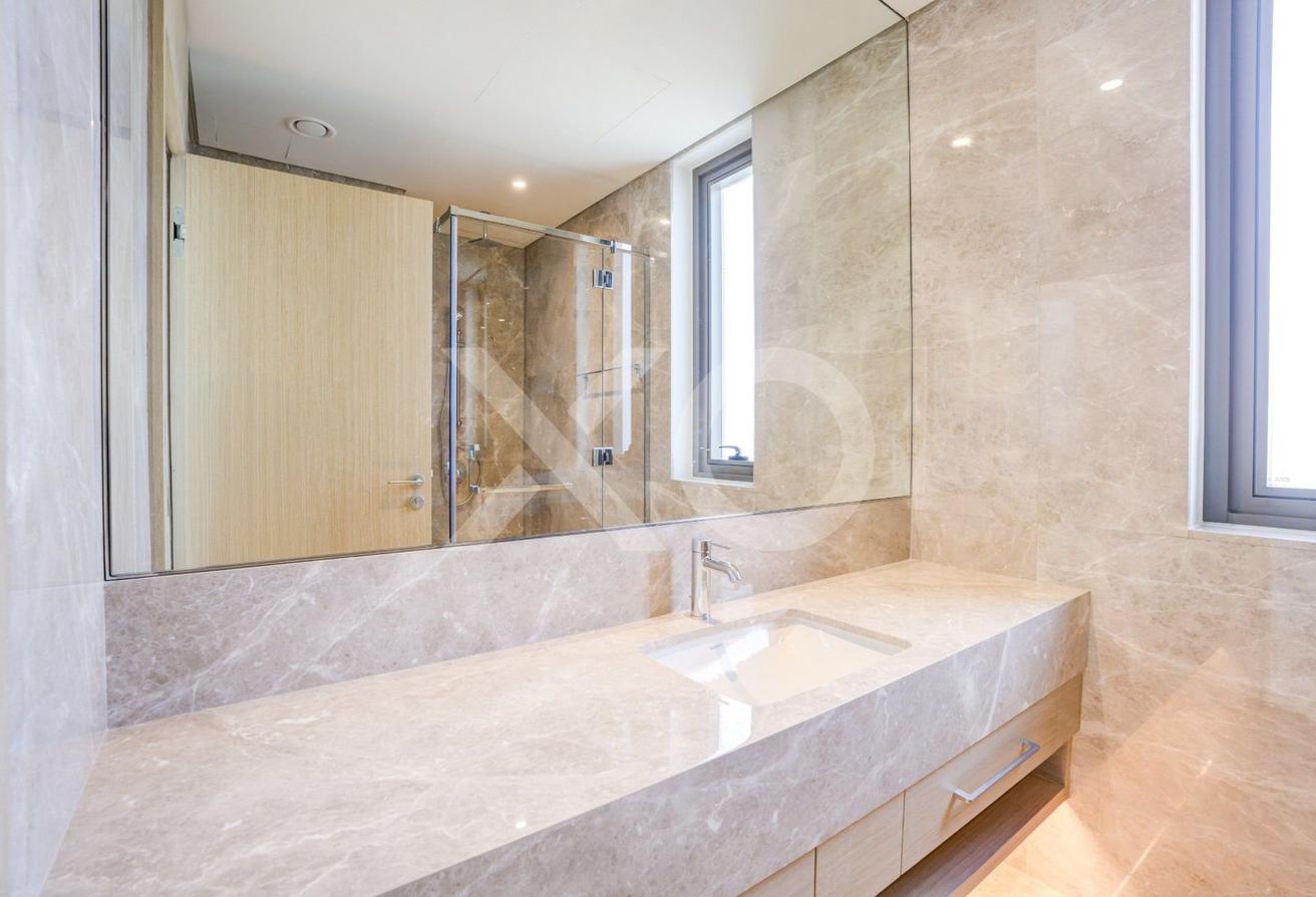 New 5BR Villa Near Schools photo 4
