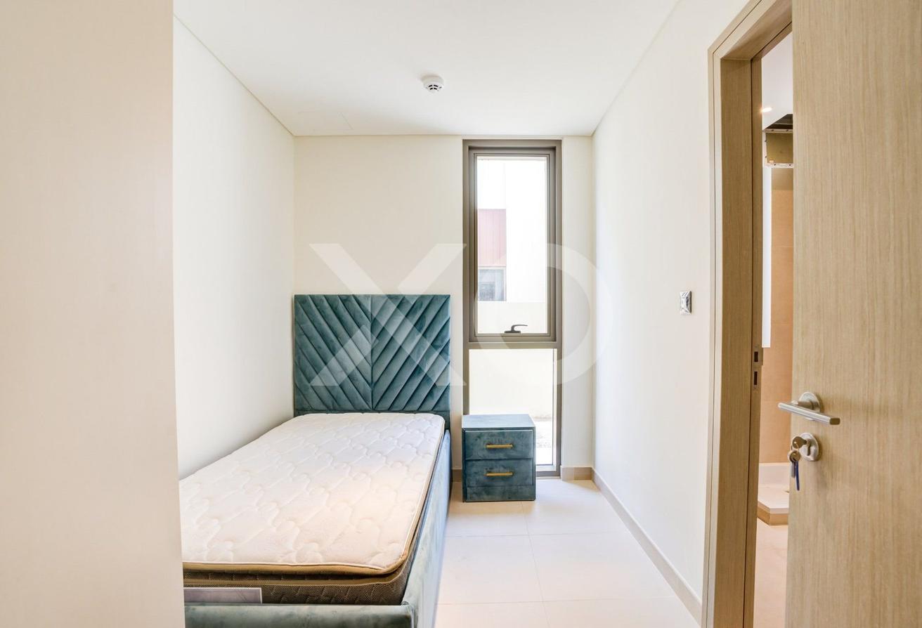 New 5BR Villa Near Schools photo 13