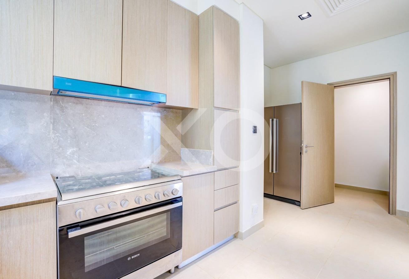 New 5BR Villa Near Schools photo 12