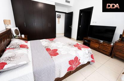 Apartment - 2 Bedrooms - 2 Bathrooms for sale in Mazaya 22 - Queue Point - Liwan - Dubai