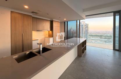 Apartment - 2 Bedrooms - 4 Bathrooms for sale in Stella Maris - Dubai Marina - Dubai