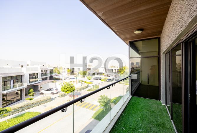 2Oqz5Vt3cg4 - Property Image 2