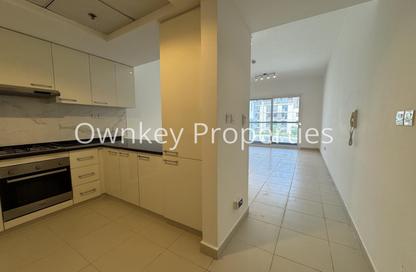 Apartment - 1 - 2 for rent in Oxford Building - District 14 - Jumeirah Village Circle - Dubai
