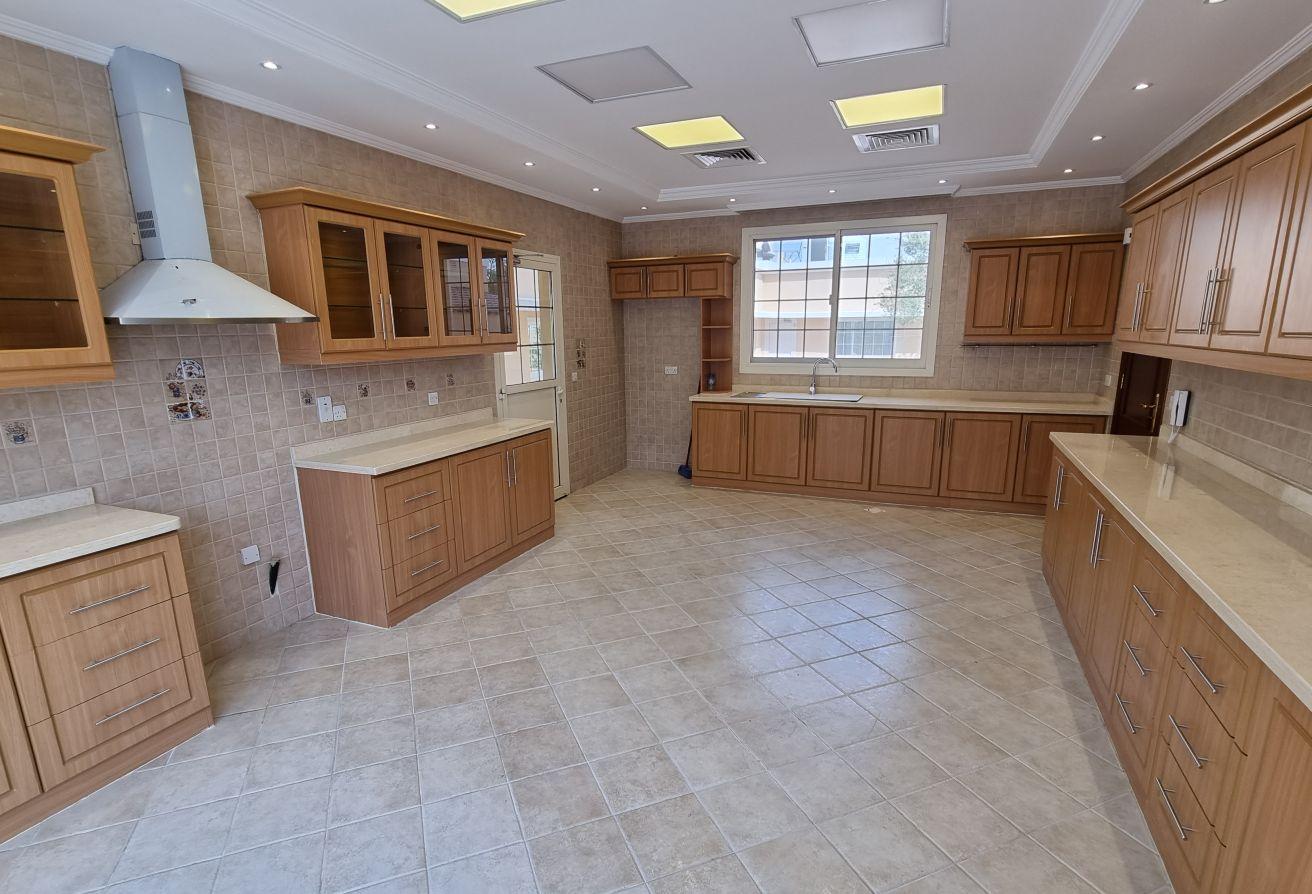 Modern 5BR | Swimming pool | Garden photo 9