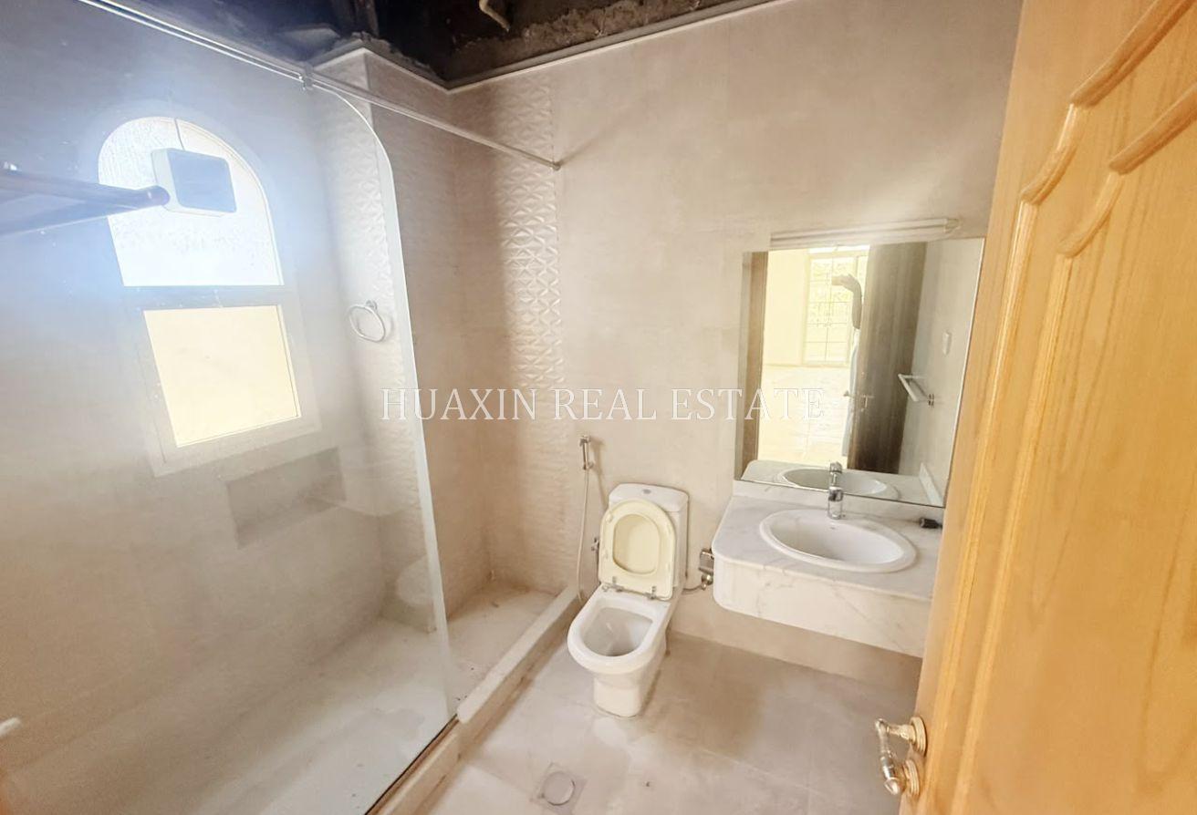 Independent Villa | New Kitchen | Very Spacious . photo 13