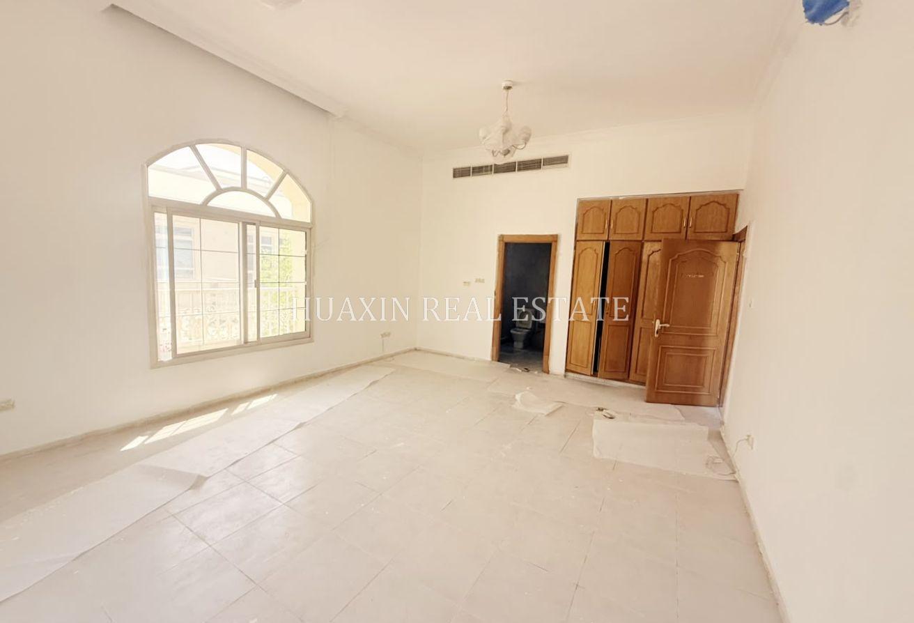 Independent Villa | New Kitchen | Very Spacious . photo 14