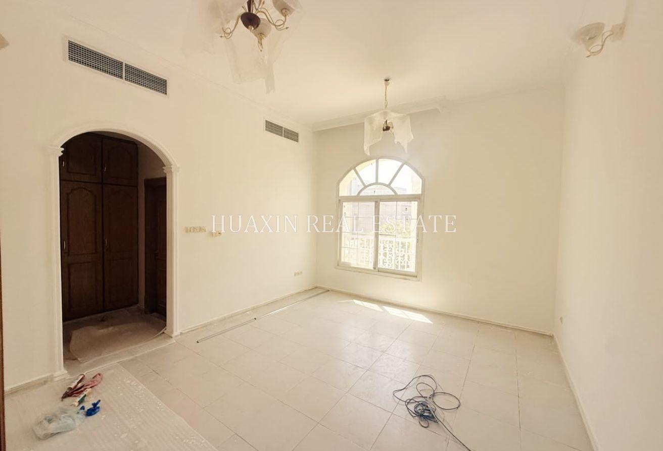 Independent Villa | New Kitchen | Very Spacious . photo 10