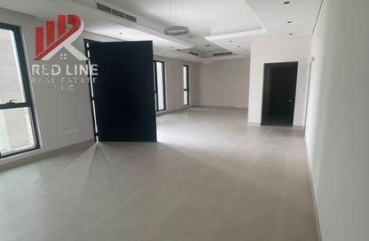 Villa - 5 Bedrooms - 7 Bathrooms for rent in Al Tay East - Al Suyoh - Sharjah
