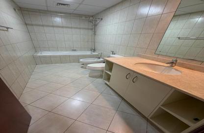 Apartment - 3 Bedrooms - 4 Bathrooms for sale in Foxhill 7 - Foxhill - Motor City - Dubai