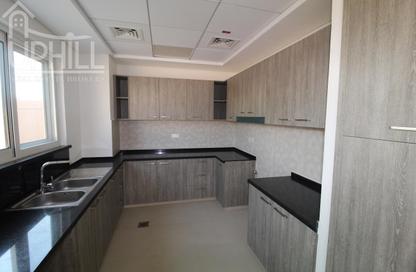 Townhouse - 4 - 4 for rent in Marbella Village - Victory Heights - Dubai Sports City - Dubai