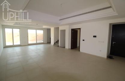 Townhouse - 4 - 4 for rent in Marbella Village - Victory Heights - Dubai Sports City - Dubai