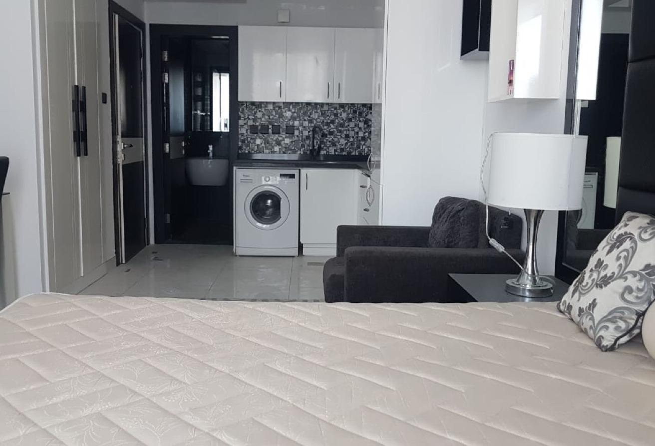 Fully Furnished | Spacious Layout | 4 cheques photo 9