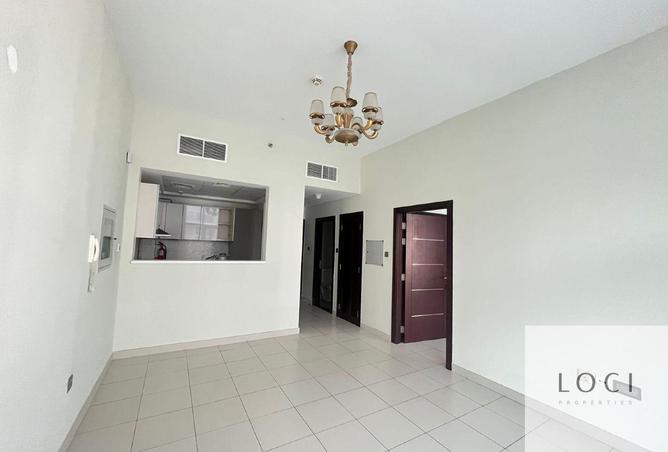 81952377 - Property Image 2