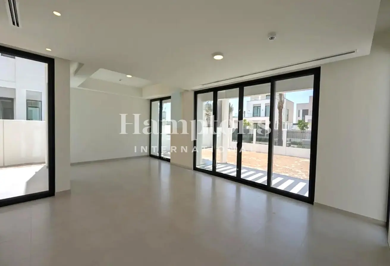 100851877 - Property Main Image