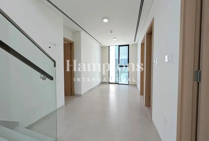 100851877 - Property Image 2