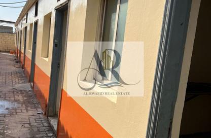 Labor Camp - Studio - 7+ Bathrooms for rent in Al Sajaa S - Al Sajaa - Sharjah
