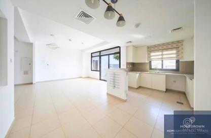 Townhouse - 3 Bedrooms - 4 Bathrooms for rent in Noor Townhouses - Town Square - Dubai