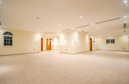 Villa - 5 Bedrooms - 6 Bathrooms for rent in Legacy Large - Legacy - Jumeirah Park - Dubai Villa - 5 Bedrooms - 6 Bathrooms for rent in Legacy Large - Legacy - Jumeirah Park - Dubai