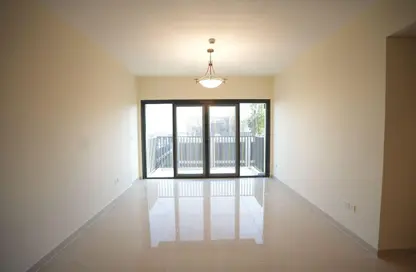 شقة - 2 غرف نوم - 3 حمامات للايجار في الزينه 1 - مشروع إثراء ديرة - ديرة - دبي