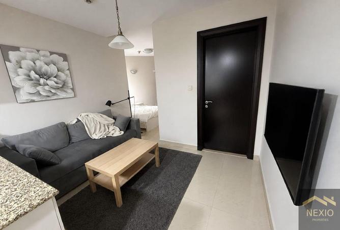 98698035 - Property Image 2