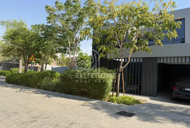 145541304 - Property Image 2
