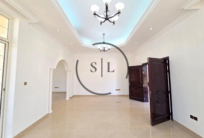 72306869 - Property Image 2