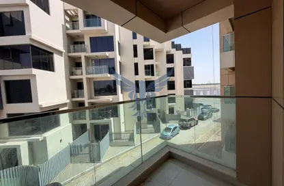 شقة - غرفة نوم - 2 حمامات للايجار في C105 - شارع الشيخ راشد بن سعيد - روضة أبو ظبي - أبوظبي