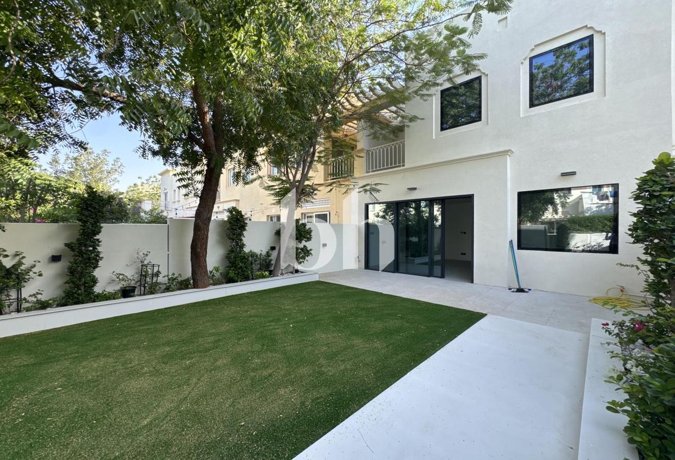 Upgraded | Modern Finish | Close to Pool & Park photo 3