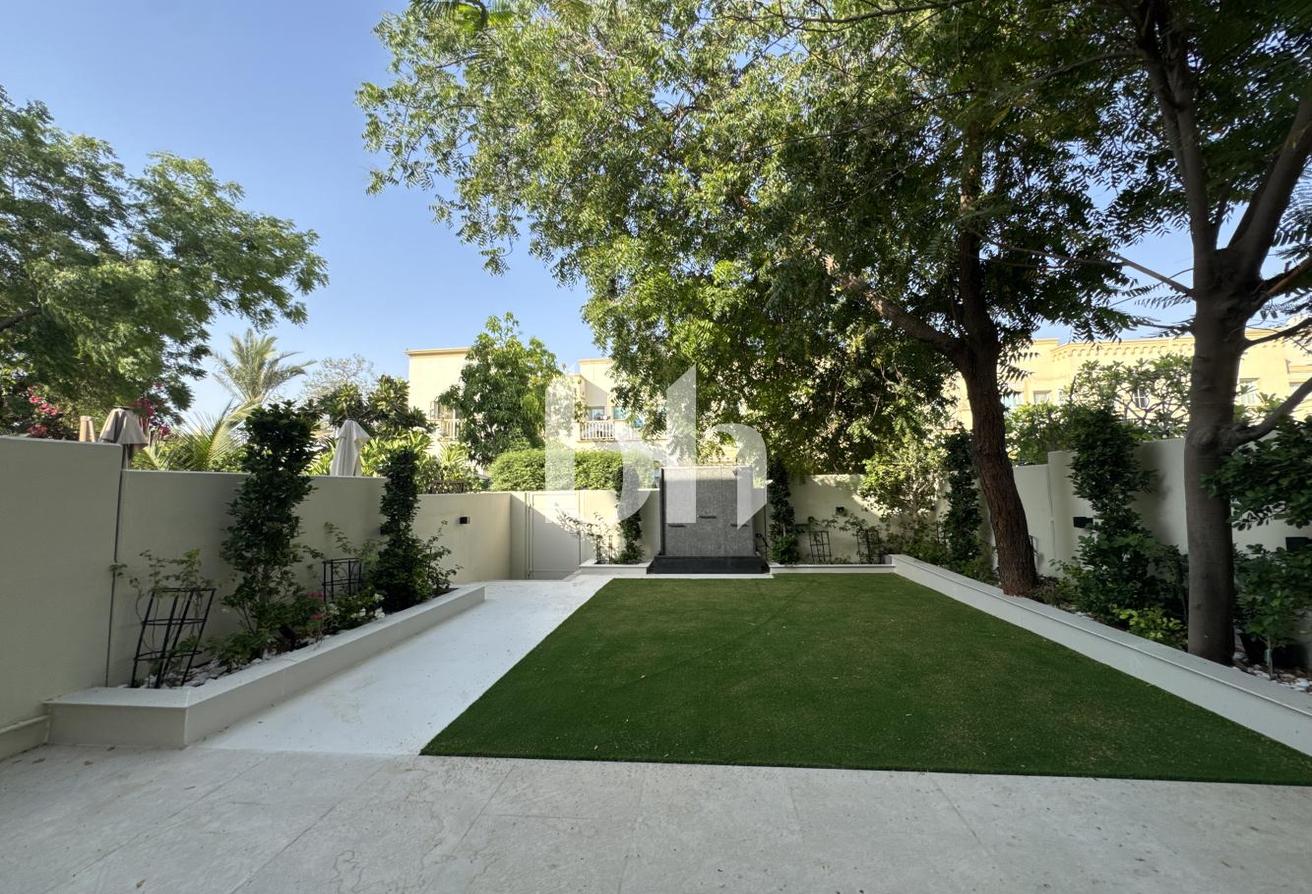 Upgraded | Modern Finish | Close to Pool & Park photo 17