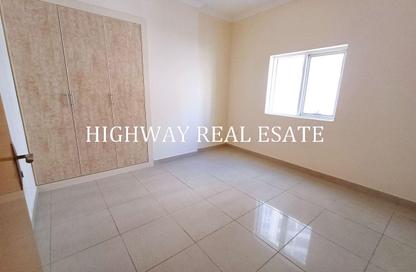 شقة - 2 غرف نوم - 2 حمامات للايجار في شارع 20 - النهدة - الشارقة شقة - 2 غرف نوم - 2 حمامات للايجار في شارع 20 - النهدة - الشارقة