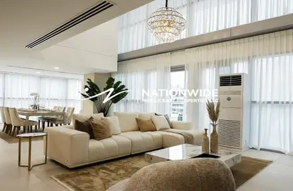 شقة - غرفة نوم - 2 حمامات للبيع في أبراج رادينت مارينا - شمس أبوظبي - جزيرة الريم - أبوظبي