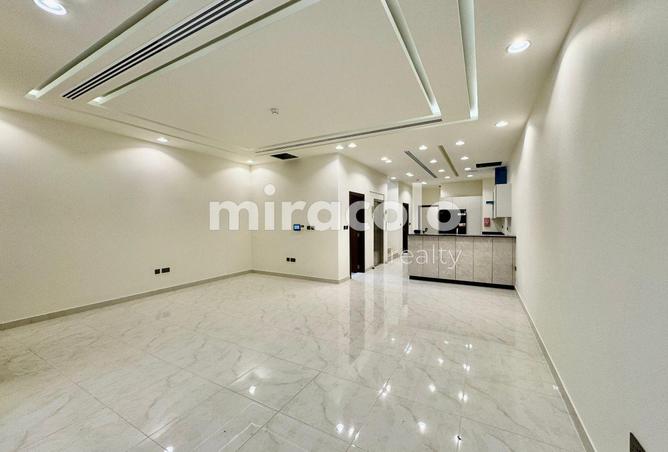 63655965 - Property Image 2