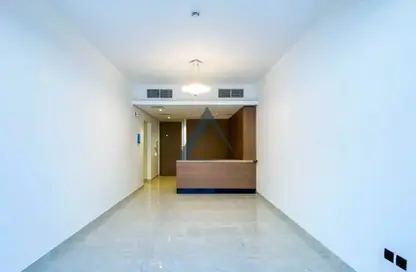 شقة - 2 غرف نوم - 3 حمامات للايجار في أفانوس - الضاحية 10 - قرية جميرا الدائرية - دبي