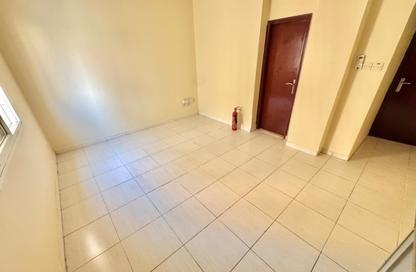 Apartment - Studio - 1 for rent in Muwailih Building - Muwaileh - Sharjah