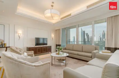 Apartment - 4 Bedrooms - 5 Bathrooms for rent in Kempinski BLVD - Downtown Dubai - Dubai