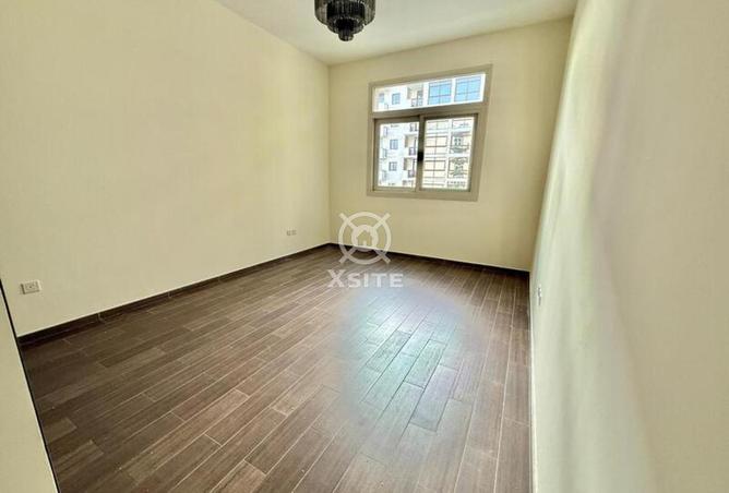 92708192 - Property Image 3