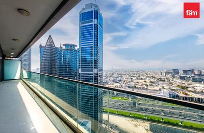 Apartment - 2 - 3 for sale in Paramount Tower Hotel  and  Residences - Business Bay - Dubai