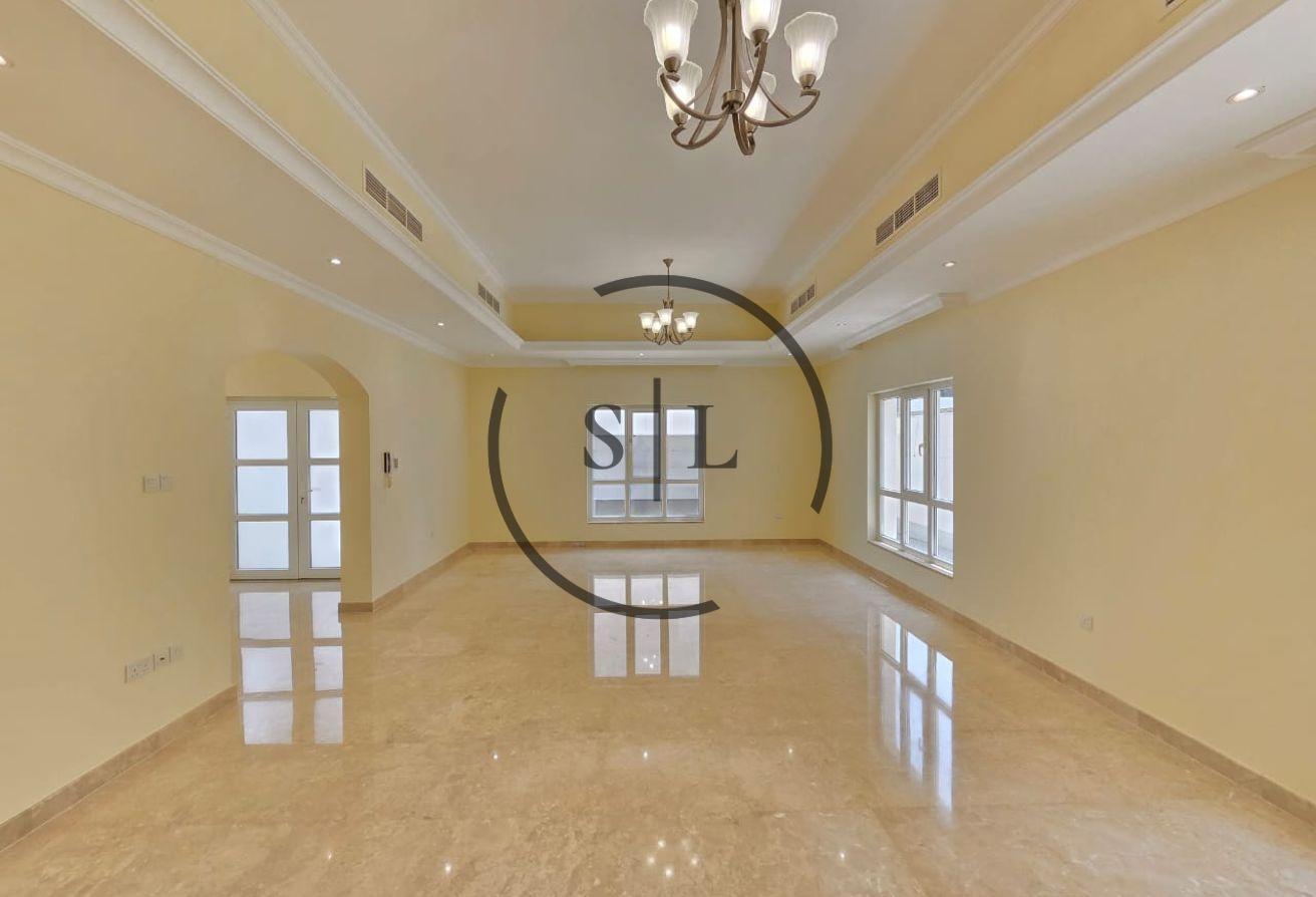 Ready to Move-In| Lift| Private Pool| Luxury Villa photo 5
