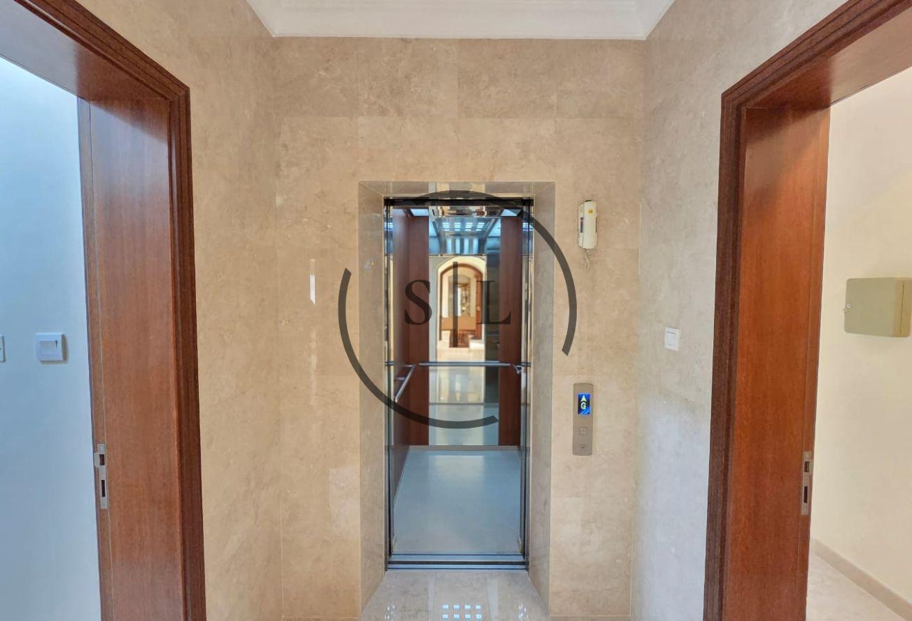 Ready to Move-In| Lift| Private Pool| Luxury Villa photo 4