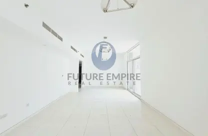 شقة - 2 غرف نوم - 3 حمامات للايجار في روز هوم - عود ميثاء - بر دبي - دبي