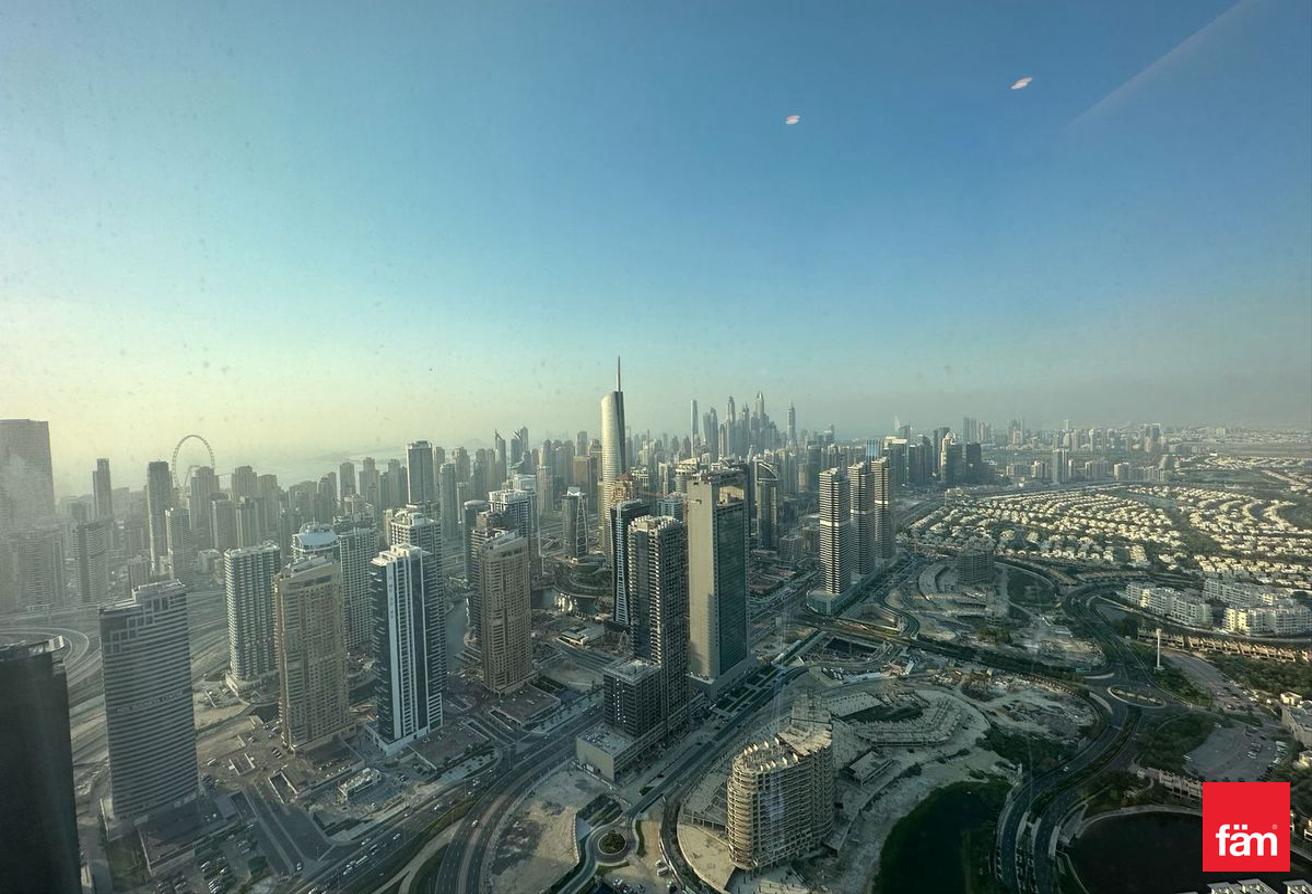Panoramic Views | Lux Living On The Top photo 18
