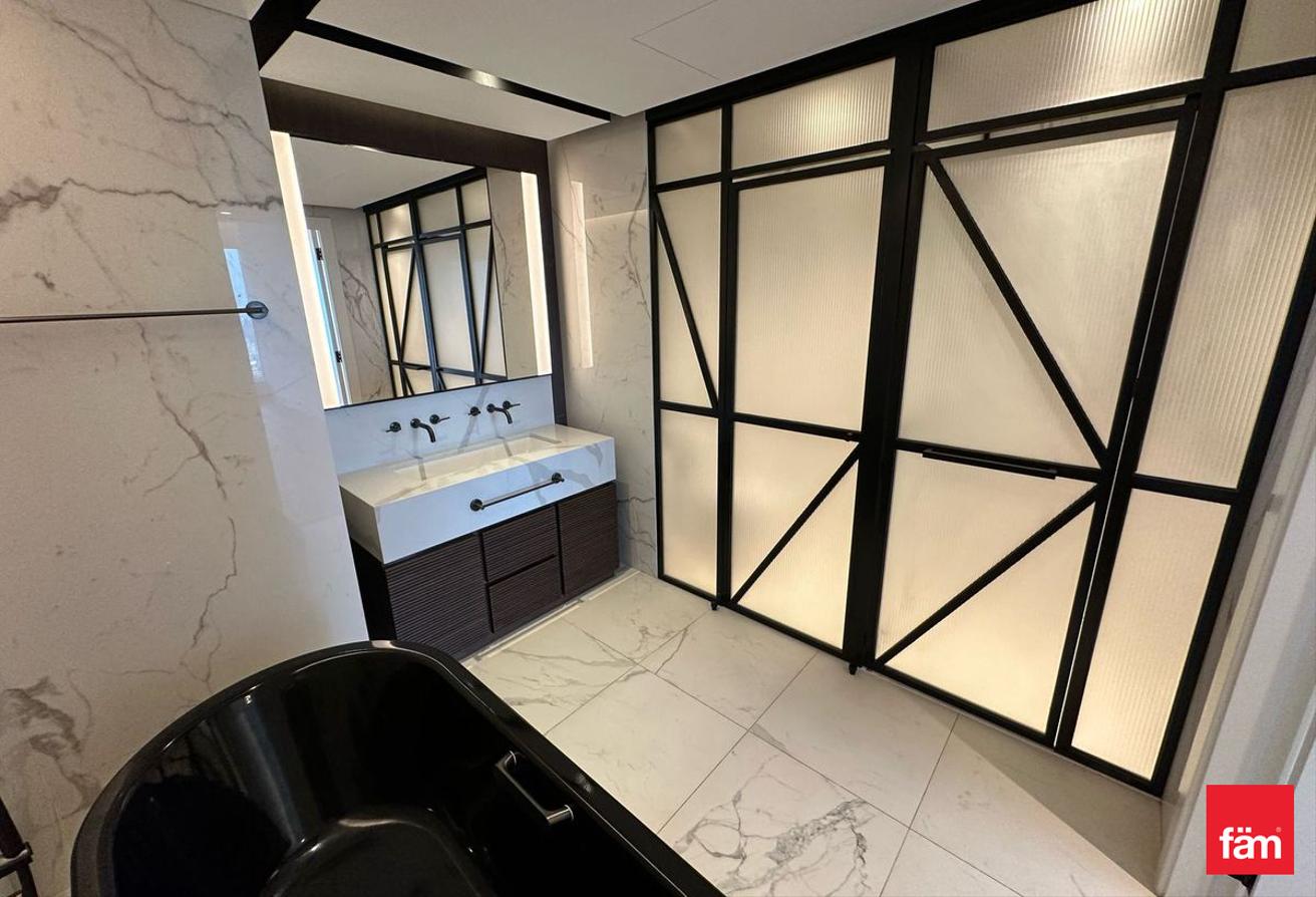 Panoramic Views | Lux Living On The Top photo 17