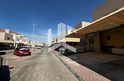 Townhouse - 2 Bedrooms - 3 Bathrooms for rent in Al Reef Villas - Al Reef - Abu Dhabi