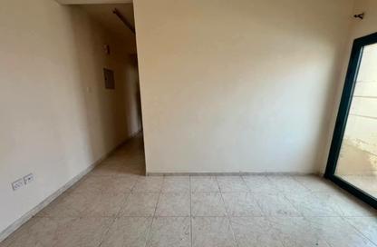 شقة - 1 - 1 للايجار في طريق فاير ستاشن - مويلح - الشارقة