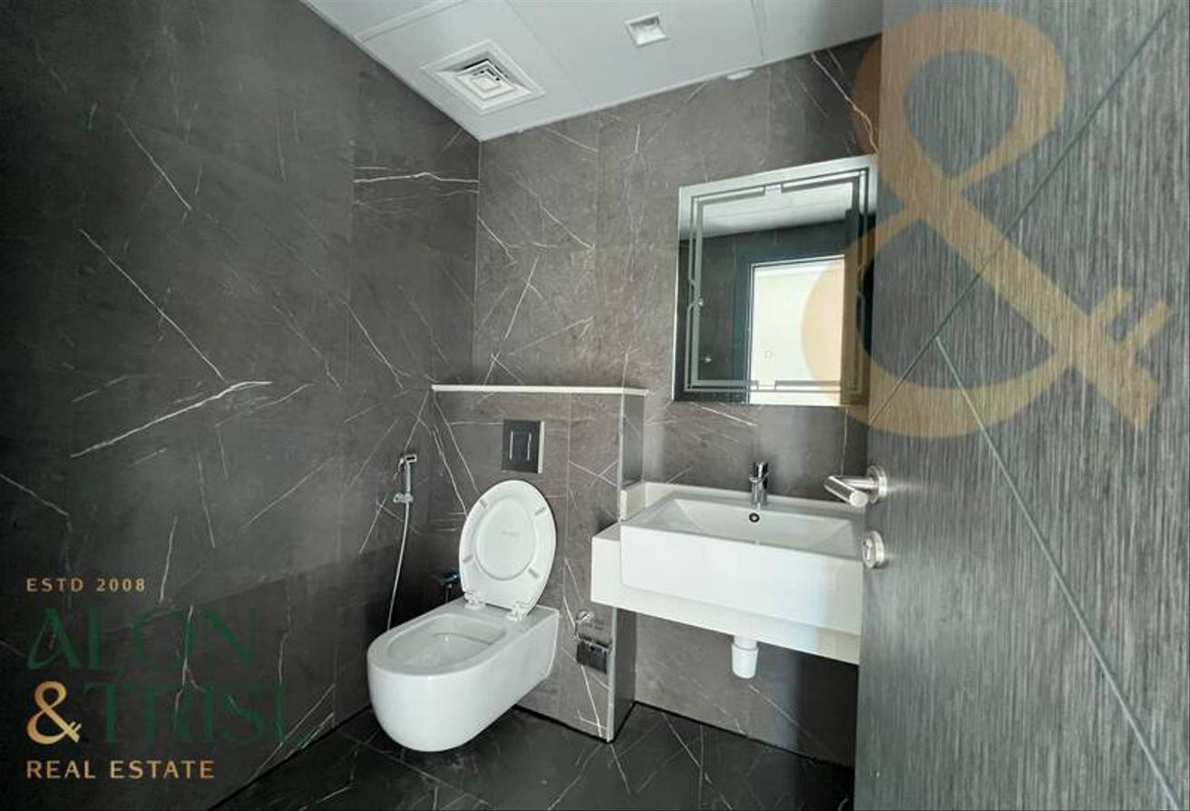Private Pool | Unfurnished | Spacious Unit photo 10