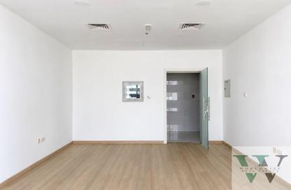 Office Space - 1 Bedroom - 1 Bathroom for rent in Tamani Art Tower - Business Bay - Dubai