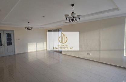 Apartment - 3 Bedrooms - 3 Bathrooms for rent in Al Hafeet Tower 7 - Al Nahda - Sharjah